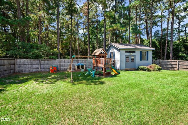 400 La Vista Court, Benson, NC 27504