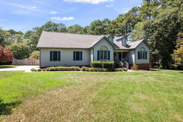 400 La Vista Court, Benson, NC 27504