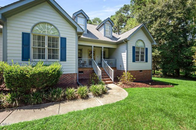 400 La Vista Court, Benson, NC 27504