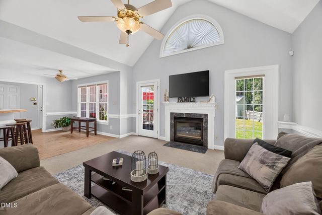 400 La Vista Court, Benson, NC 27504
