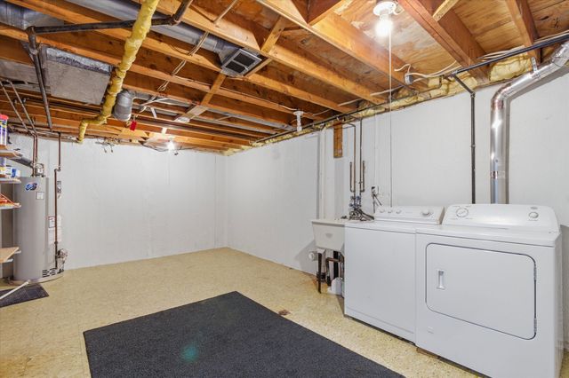 3273 Bolgos Circle, Ann Arbor, MI 48105