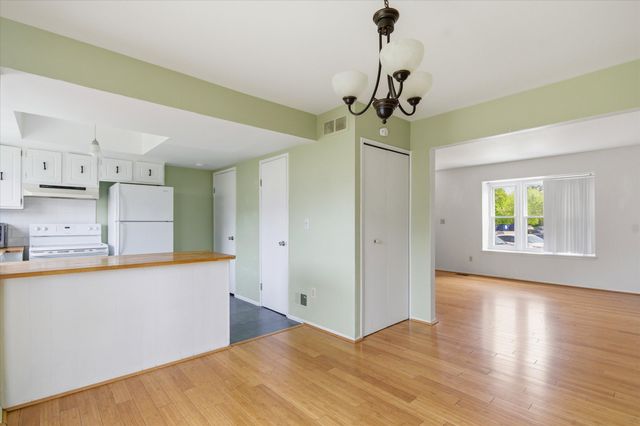 3273 Bolgos Circle, Ann Arbor, MI 48105