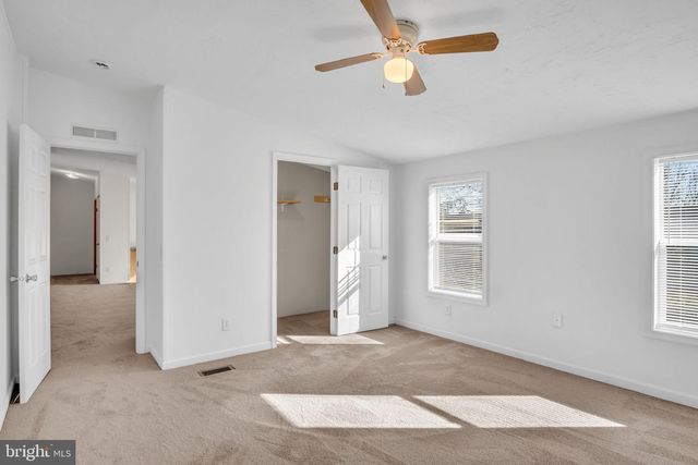 11 TYLER DR, East Berlin, PA 17316