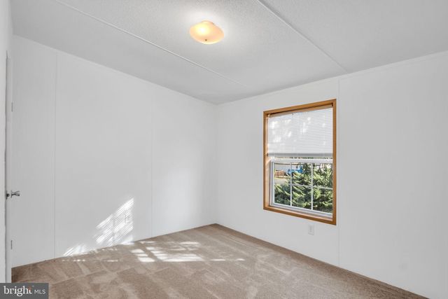 11 TYLER DR, East Berlin, PA 17316