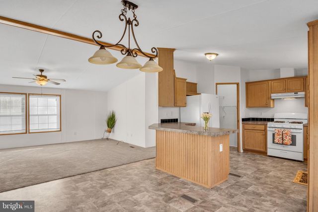 11 TYLER DR, East Berlin, PA 17316