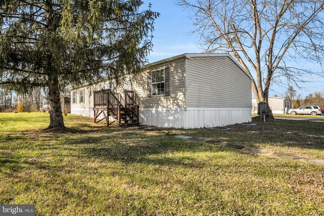 11 TYLER DR, East Berlin, PA 17316