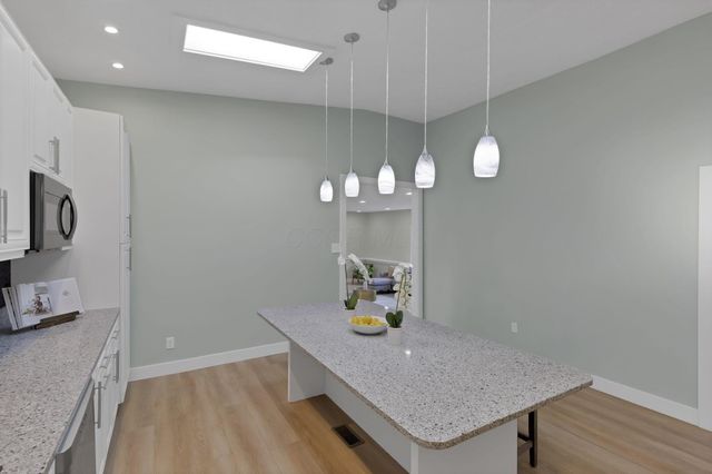 68 3rd Avenue SW, Etna, OH 43062