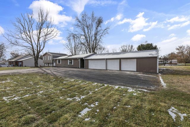 68 3rd Avenue SW, Etna, OH 43062