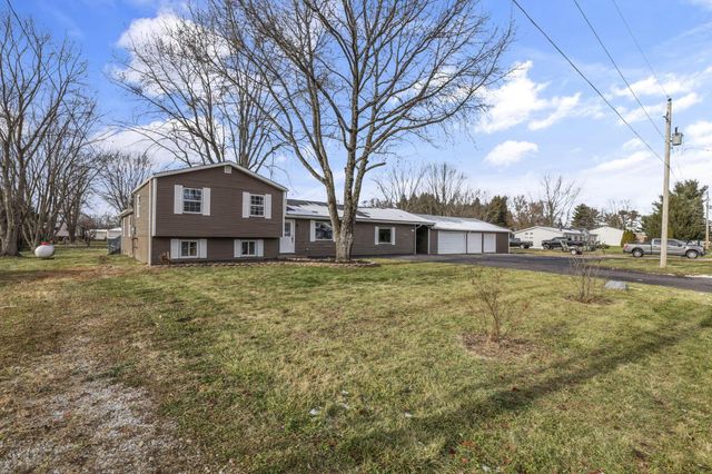 68 3rd Avenue SW, Etna, OH 43062