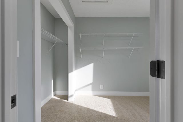 68 3rd Avenue SW, Etna, OH 43062