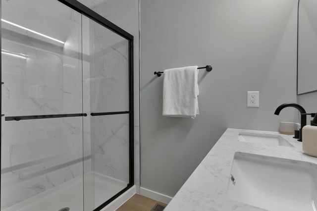 68 3rd Avenue SW, Etna, OH 43062