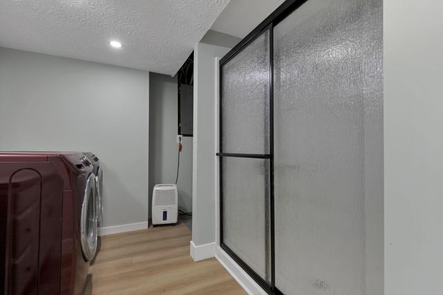 68 3rd Avenue SW, Etna, OH 43062