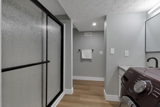 68 3rd Avenue SW, Etna, OH 43062