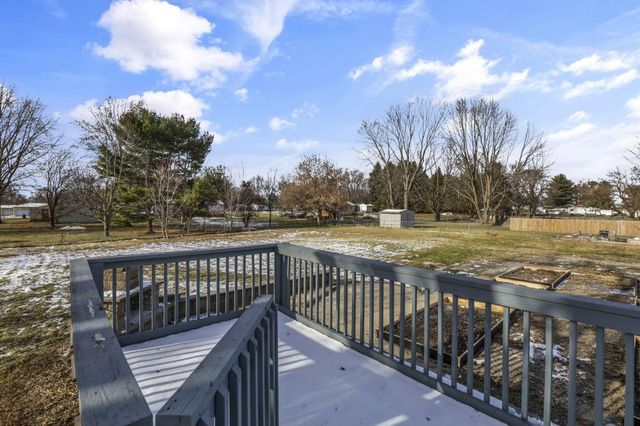 68 3rd Avenue SW, Etna, OH 43062