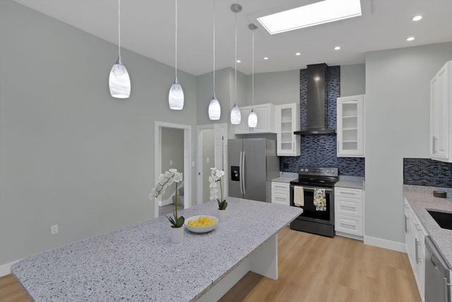 68 3rd Avenue SW, Etna, OH 43062