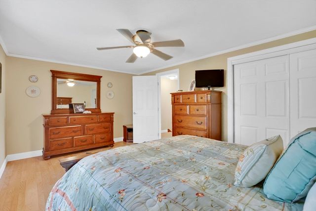7 Plantation Dr 7, Agawam, MA 01001