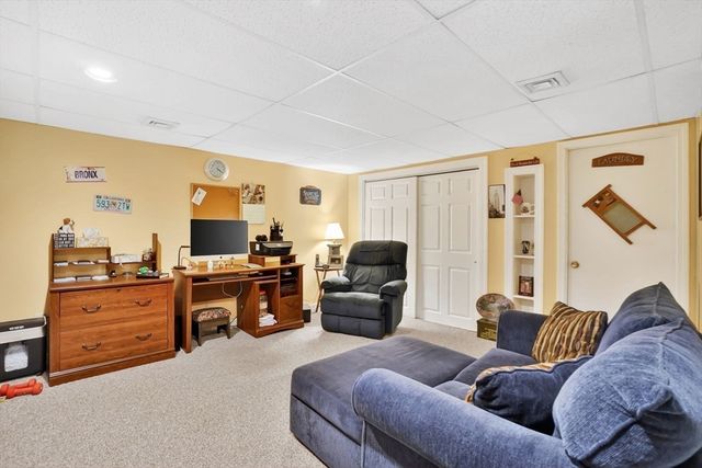 7 Plantation Dr 7, Agawam, MA 01001