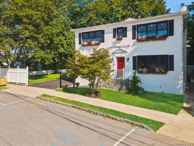 25 Van Duzen Place, Tuckahoe, NY 10707