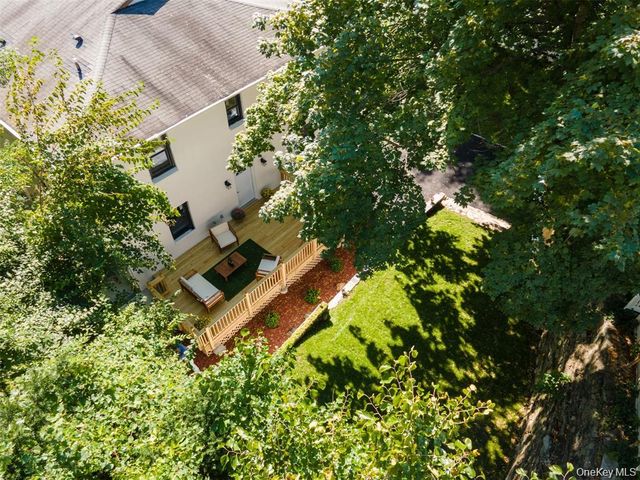 25 Van Duzen Place, Tuckahoe, NY 10707