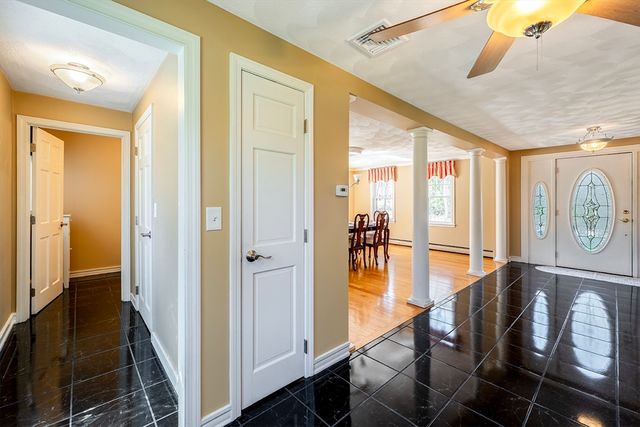 91 Scribner Rd, Tyngsborough, MA 01879