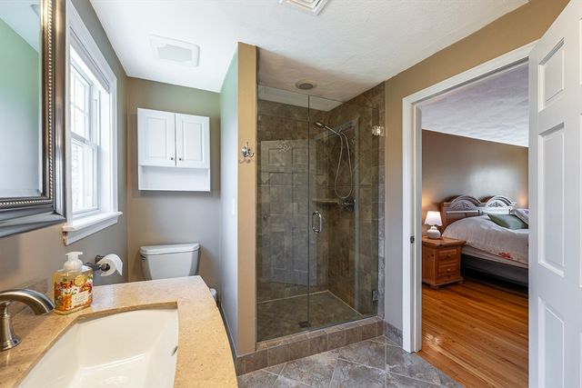 91 Scribner Rd, Tyngsborough, MA 01879