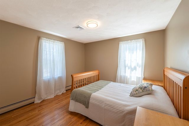 91 Scribner Rd, Tyngsborough, MA 01879