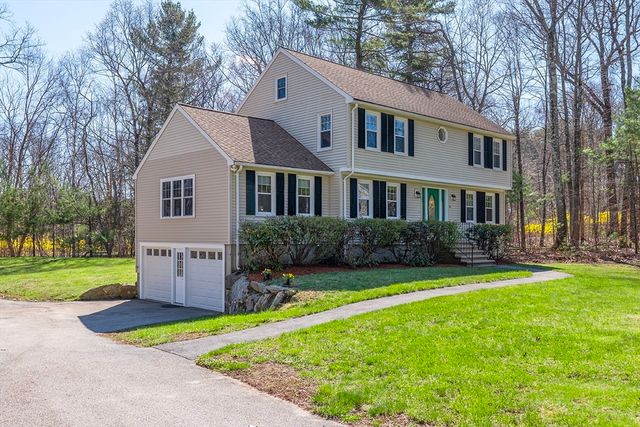 91 Scribner Rd, Tyngsborough, MA 01879