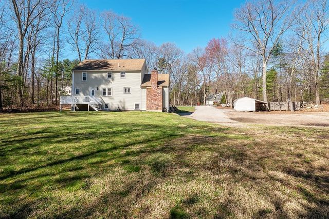 91 Scribner Rd, Tyngsborough, MA 01879