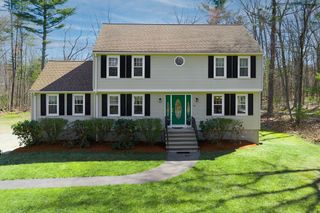 91 Scribner Rd, Tyngsborough, MA 01879