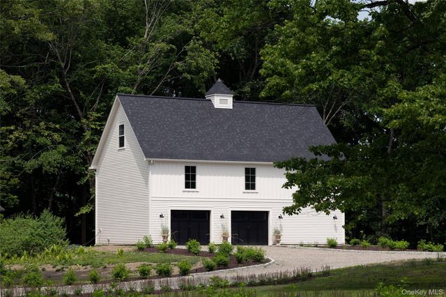 296-302 Stanford Road, Millbrook, NY 12545