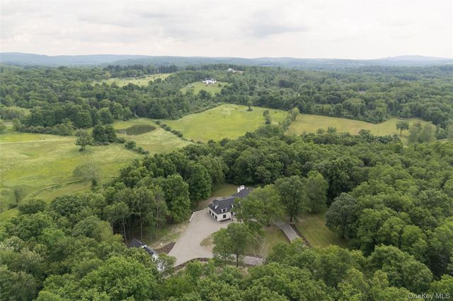 296-302 Stanford Road, Millbrook, NY 12545
