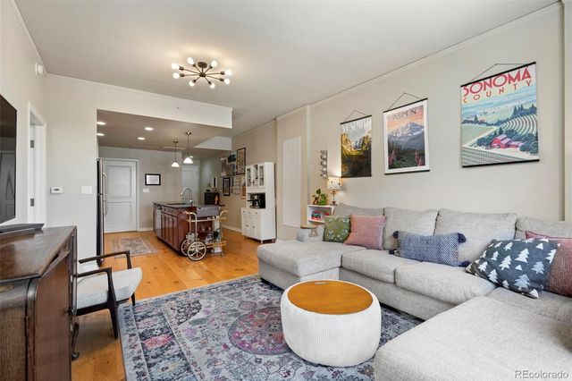 1975 N Grant Street 401, Denver, CO 80203