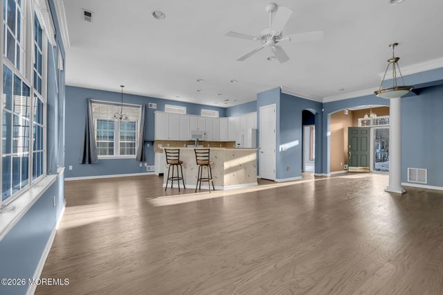 79 Oakmont Lane, Jackson, NJ 08527