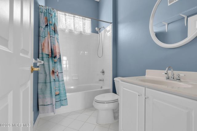 79 Oakmont Lane, Jackson, NJ 08527