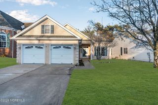 79 Oakmont Lane, Jackson, NJ 08527