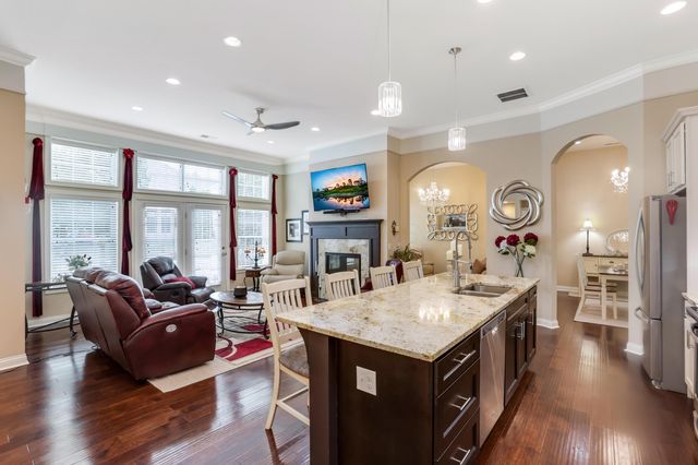 4562 Newport Loop E, Grove City, OH 43123