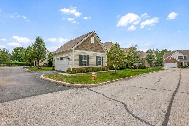 4562 Newport Loop E, Grove City, OH 43123