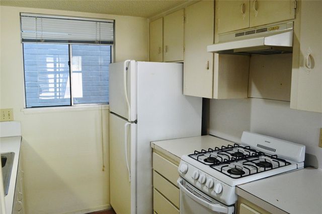 2610 Salado st ST 110, Austin, TX 78705