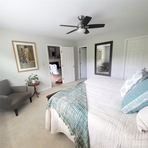 35 Cedarcliff Circle, Asheville, NC 28803