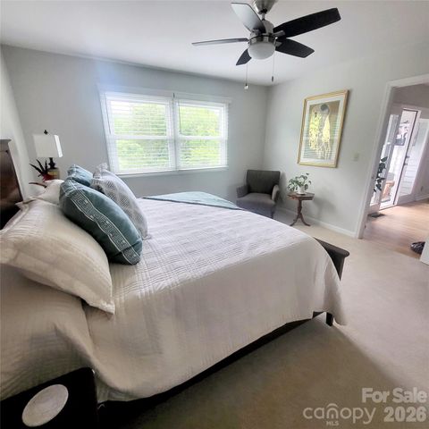 35 Cedarcliff Circle, Asheville, NC 28803