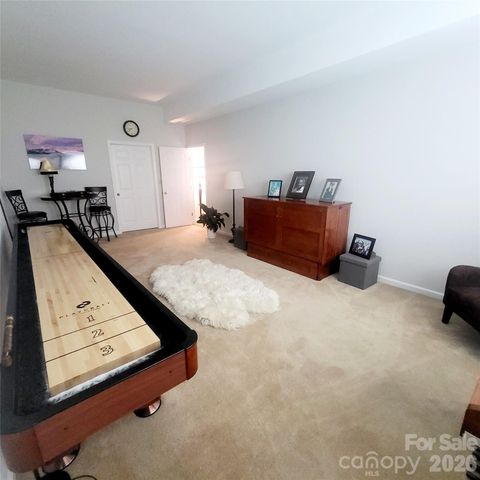 35 Cedarcliff Circle, Asheville, NC 28803