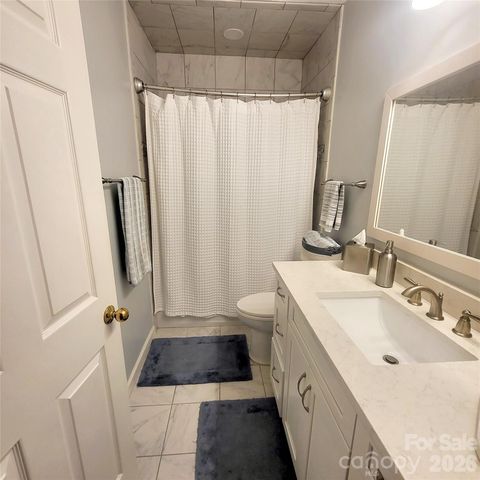 35 Cedarcliff Circle, Asheville, NC 28803