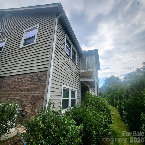 35 Cedarcliff Circle, Asheville, NC 28803