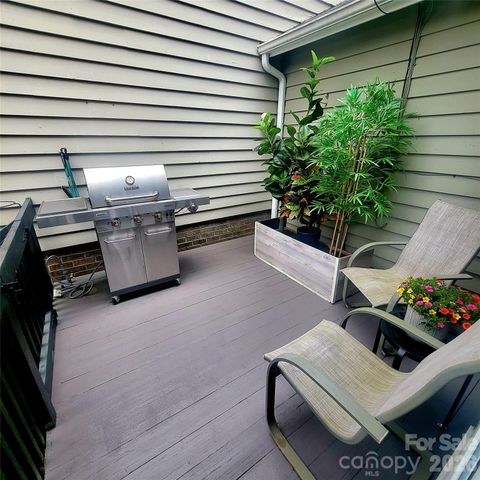 35 Cedarcliff Circle, Asheville, NC 28803