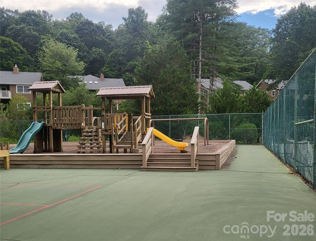 35 Cedarcliff Circle, Asheville, NC 28803