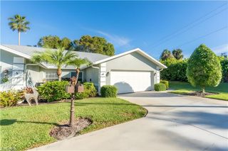 1704 Royal CIR 602, Naples, FL 34112