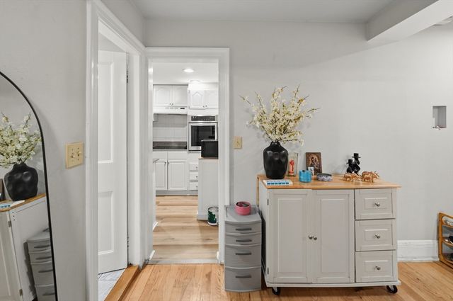 239 Commonwealth Ave 10, Boston, MA 02116