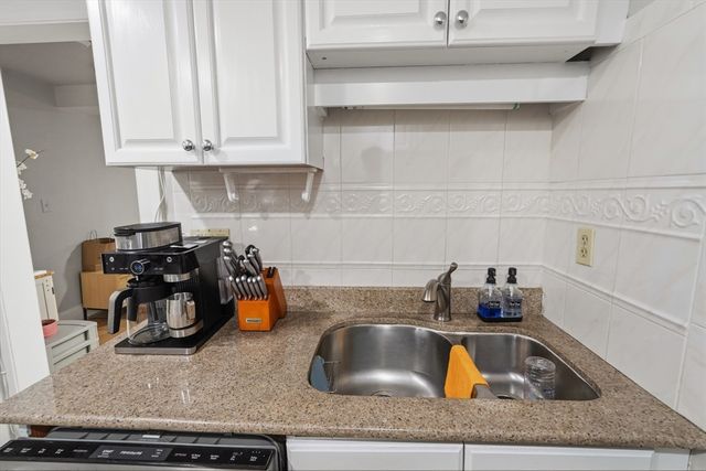 239 Commonwealth Ave 10, Boston, MA 02116