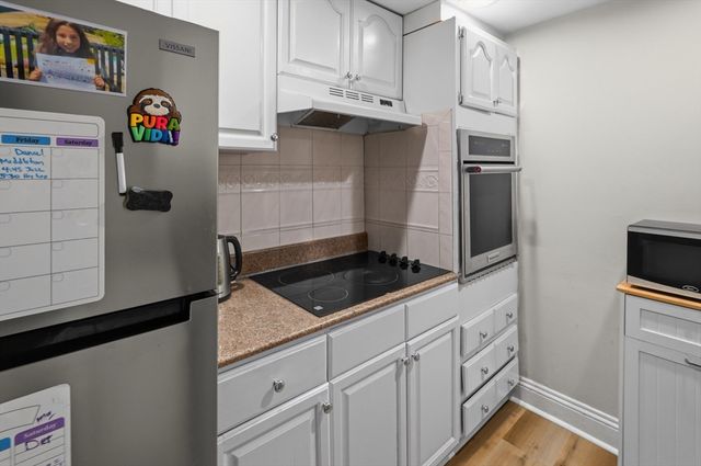 239 Commonwealth Ave 10, Boston, MA 02116
