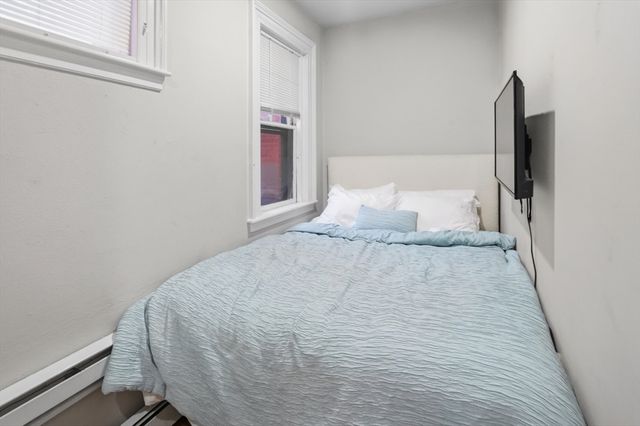 239 Commonwealth Ave 10, Boston, MA 02116